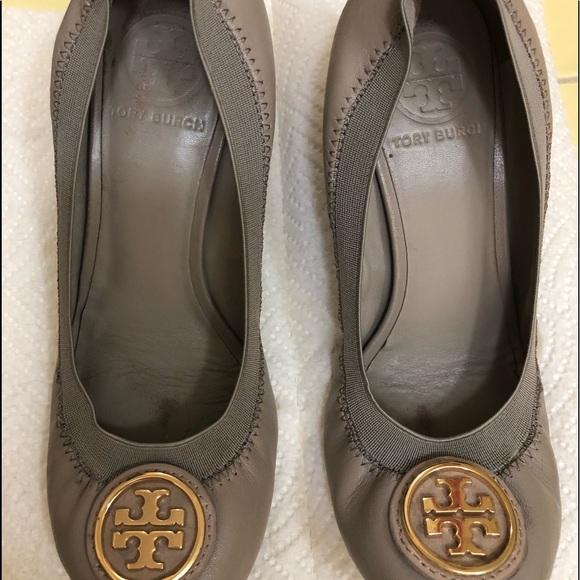Tory Burch Wedge Sandals ( Jolie Style ) - Picture 2 of 8